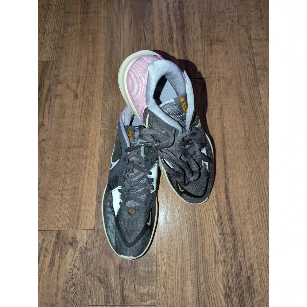 Nike elevate your
